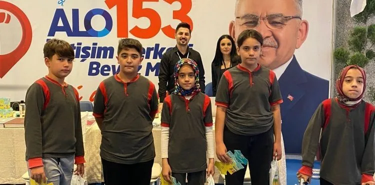 BÜYÜKŞEHİR ALO 153 VE BEYAZ MASA, REKORLAR KIRAN KİTAP FUARINDA YOĞUN İLGİ GÖRDÜ