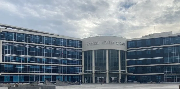 Kayserili müvekkillerini sahte mahkeme kararıyla dolandıran avukat yakalandı