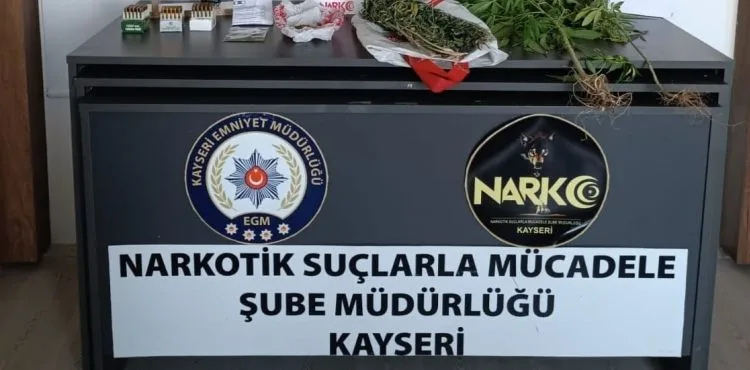 Narkotik operasyonunda yaşları 66 ve 72 olan 2 şüpheli yakalandı
