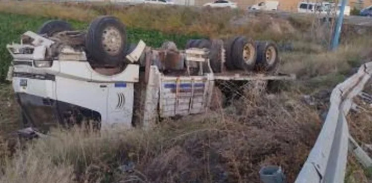Kazada yaralanan öğretmen, 15 gün süren yaşam mücadelesini kaybetti