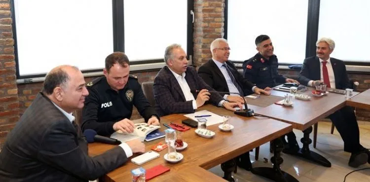 “MUHTARLARIMIZA EN İYİ HİZMETİ SUNAN BELEDİYE”