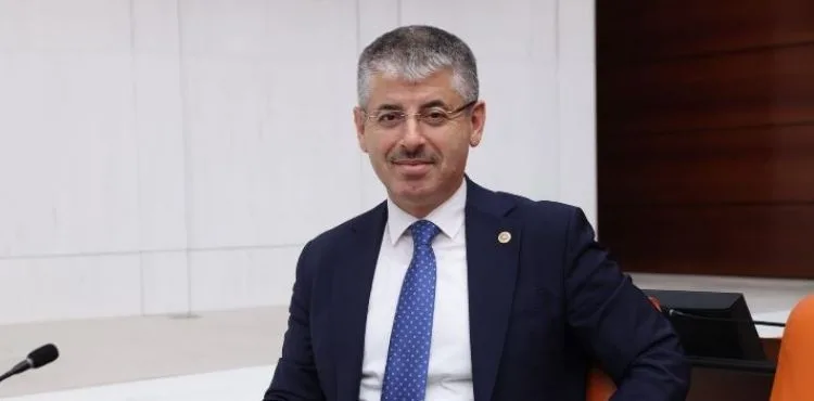 Cumhuriyeti’nin kuruluşunun 101. yıl dönümünü büyük bir gurur ve coşkuyla kutluyoruz.