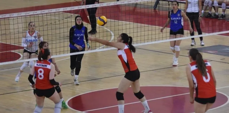 Kayseri Cimnastik Kulübü– Kayseri Voleybol Kulübü: 3-2