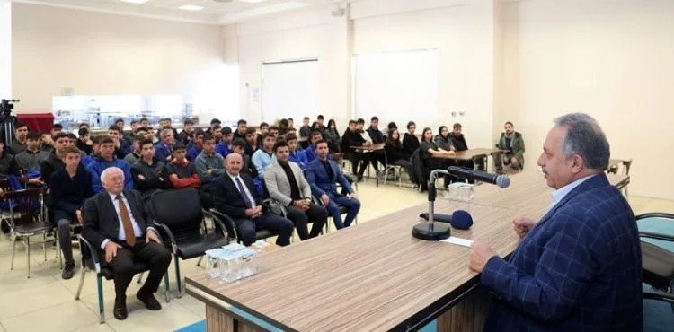 “GELECEĞİMİZİN TEMİNATI ALTIN BİLEZİKLİ GENÇLERİMİZ”