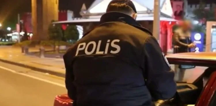 KOM Şube operasyonunda 33 adet tarihi eser ele geçirildi.