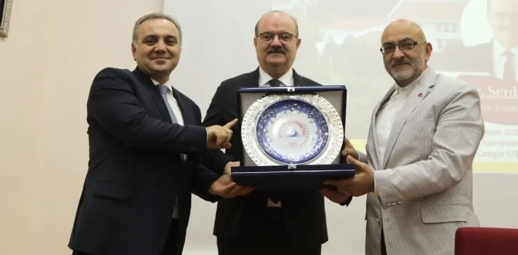Bakan Yardımcısı Çam, Turizm Fakültesi’nin açılış dersini verdi