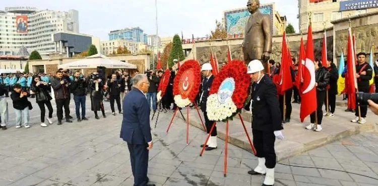 CUMHURİYET’İN KURUCUSU GAZİ MUSTAFA KEMAL ATATÜRK, TÖRENLE ANILDI