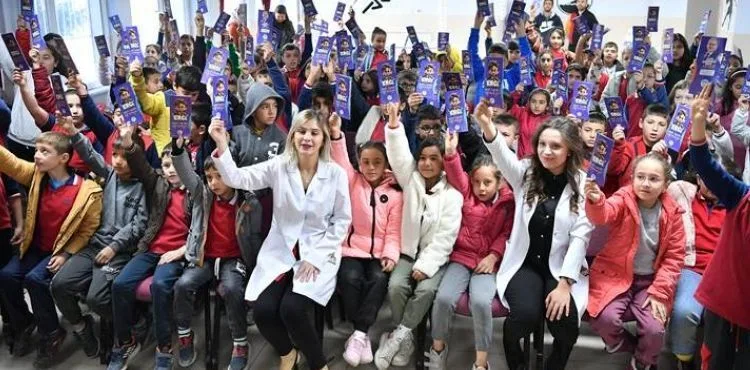 BÜYÜKŞEHİR’DEN AFET EĞİTİMİ HAZIRLIK GÜNÜ’NDE ÖĞRENCİLERE EĞİTİM