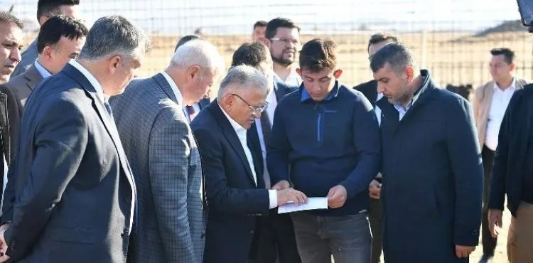 BAŞKAN BÜYÜKKILIÇ, DEVELİ’NİN GİRİŞ KAPISI OLACAK YENİ TERMİNAL İNŞAATINI İNCELEDİ