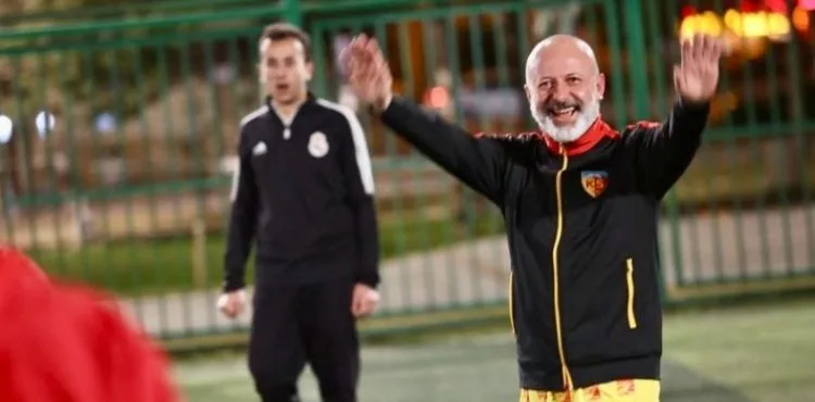 KOCASİNAN BELEDİYESİ FUTBOL AKADEMİSİ ŞAMPİYONLUK İÇİN SAHAYA ÇIKIYOR