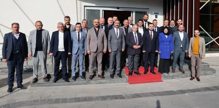 MHP KOCASİNAN TEŞKİLATI'NDAN BAŞKAN YALÇIN'A ZİYARET