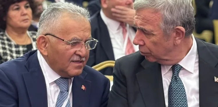 BAŞKAN BÜYÜKKILIÇ’A, TARİHİ KENTLER BİRLİĞİ’NDEN SÜREKLİLİK ÖDÜLÜ
