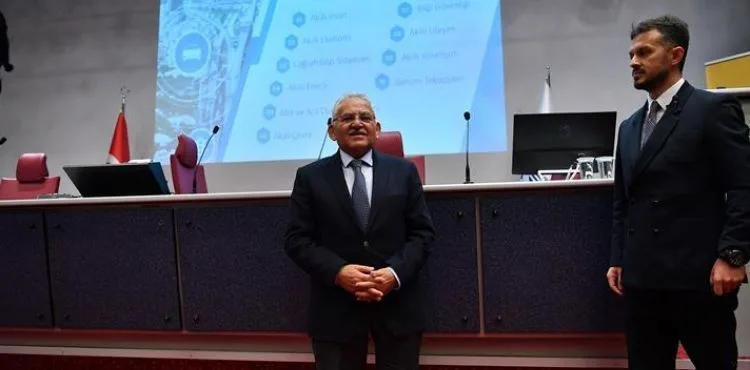 BÜYÜKŞEHİR’DE ÖĞRETMENLERE “AKILLI ŞEHİR VE GELECEK” ANLATILDI