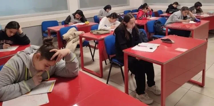 GENÇ KAYMEK’TEN ÖĞRENCİLERE SINAV HAZIRLIĞINDA DESTEK