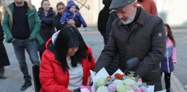 BAŞKAN ÇOLAKBAYRAKDAR, RABİA YAĞMUR'UN HAYALİNİ GERÇEKLEŞTİREREK MUTLULUĞUNA ORTAK OLDU