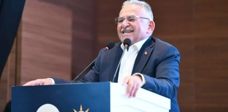 BAŞKAN BÜYÜKKILIÇ, AK PARTİ MELİKGAZİ İLÇE GENÇLİK KOLLARI 7. OLAĞAN KONGRESİ’NE KATILDI