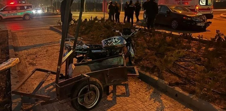 Kayseri'de otomobil ile sepetli motosiklet çarpıştı: 4 yaralı
