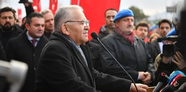 BAŞKAN BÜYÜKKILIÇ: “ACIMIZ BÜYÜK. BİRLİĞİMİZ, BERABERLİĞİMİZ EN BÜYÜK İLAÇ”