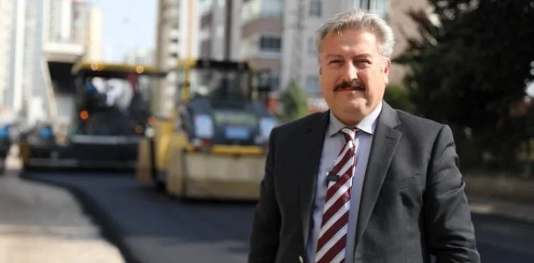 MELİKGAZİ BELEDİYESİ 5 YILDA 661 KİLOMETRE REKOR ASFALT YOL YAPTI