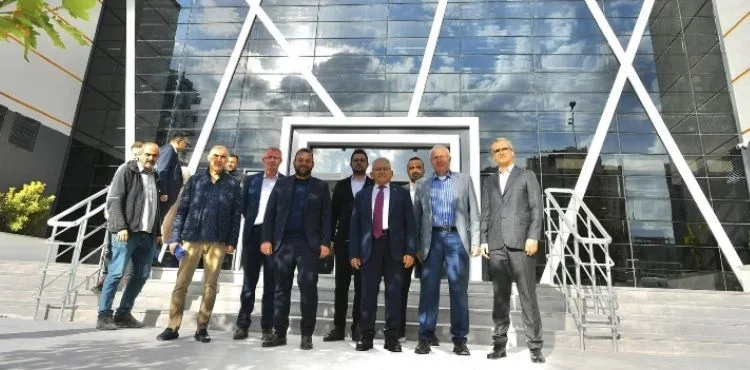 BÜYÜKŞEHİR’İN 170 MİLYON TL'LİK YENİ SOSYAL YAŞAM MERKEZİ KAPILARINI AÇTI