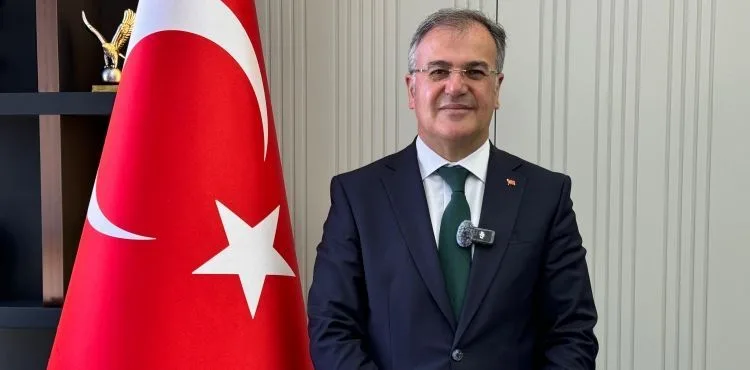 BAŞKAN ÖZDOĞAN: "MEHMET AKİF, MİLLETİMİZİN HAYKIRAN İRADESİ VE MEYDAN OKUYAN NEFESİDİR"