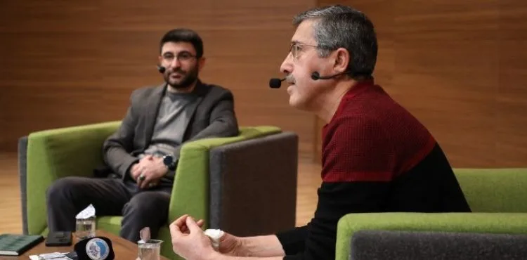 MEKTEP MELİKGAZİ'DE İLK KONFERANS GERÇEKLEŞTİRİLDİ