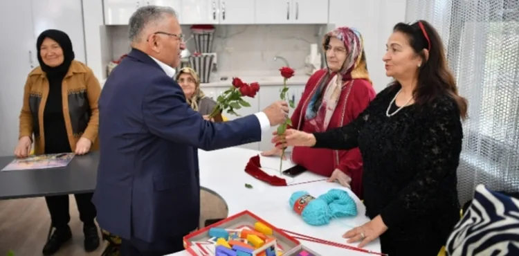 KAYSERİ BÜYÜKŞEHİR, SOSYAL DAYANIŞMANIN MERKEZİ OLDU