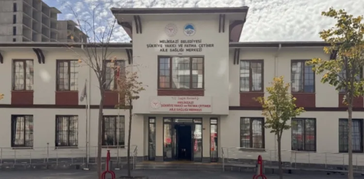 MELİKGAZİ BELEDİYESİ SAĞLIK YATIRIMLARIYLA TAKDİR TOPLUYOR