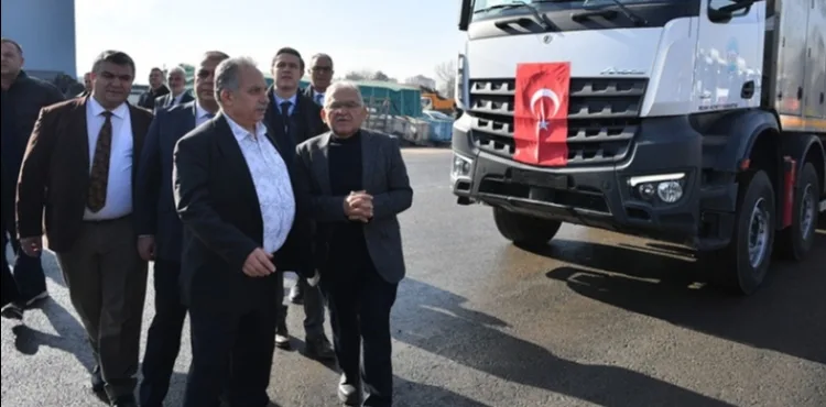 BAŞKAN BÜYÜKKILIÇ, 310 MİLYON TL DEĞERİNDE 21 YENİ İŞ MAKİNESİNİ HİZMETE ALDI