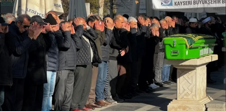Galericiyi, otomobil satışından kalan alacağını istediği için öldürmüş