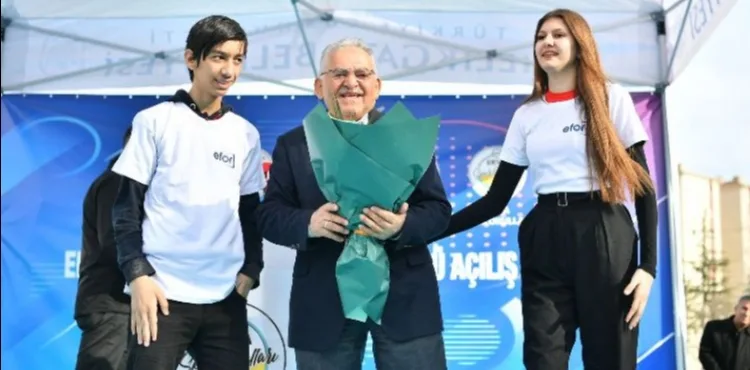 BAŞKAN BÜYÜKKILIÇ: “ERVA SPOR OKULLARI BİR EKOL OLUŞTURDU”