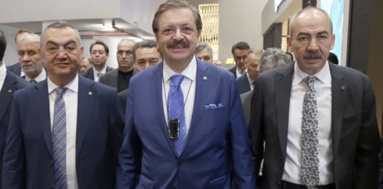 KTO VE KAYSO YÖNETİMİ, IIFF 2025 ULUSLARARASI İSTANBUL MOBİLYA FUARI’NDA KAYSERİ FİRMALARINI YALNIZ BIRAKMADI