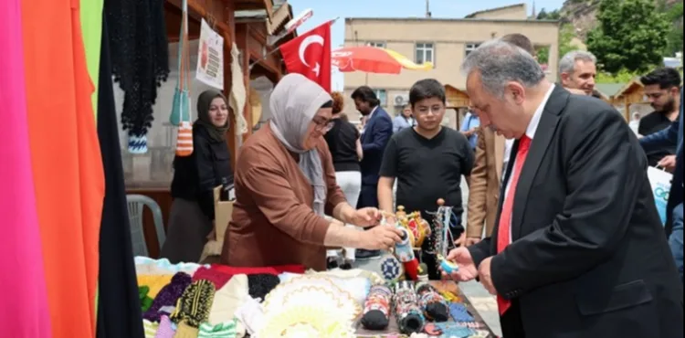TALAS’TA BU PAZAR ŞUBAT'IN İLK “MAHARETLİ ELLER”İ