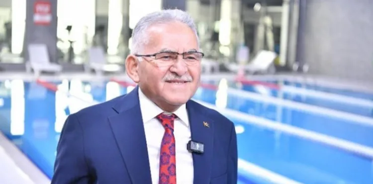 BÜYÜKKILIÇ’TAN, TALAS’IN GÖZDESİ OLACAK MEVLANA SOSYAL YAŞAM MERKEZİ'NDE İNCELEME