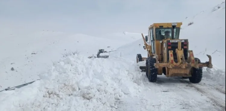 70 MAHALLE YOLUNU ULAŞIMA AÇAN BÜYÜKŞEHİR, KIRSALDA KAPALI YOL BIRAKMADI