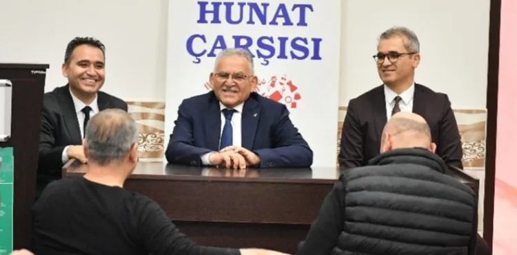 BAŞKAN BÜYÜKKILIÇ’TAN HUNAT ÇARŞISI ESNAFINA ZİYARET