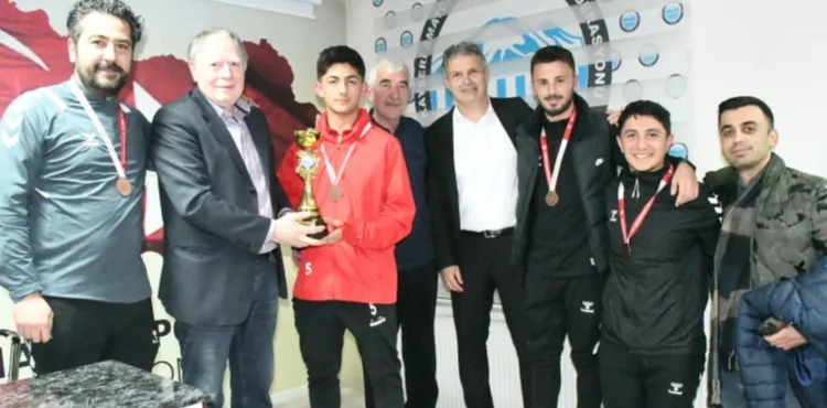 TALAS BELEDİYESPOR BAŞARIYA DOYMUYOR
