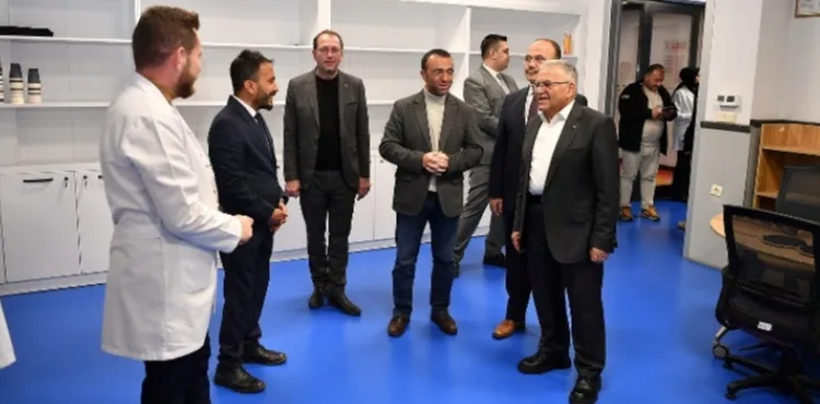 BAŞKAN BÜYÜKKILIÇ’TAN, NÖROLOG CANPOLAT İLE ENGELSİZ YAŞAM MERKEZİ’NE ZİYARET