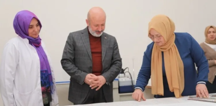 AİLE EKONOMİSİNE KATKI SAĞLAYAN KADINLARDAN BAŞKAN ÇOLAKBAYRAKTAR’A TEŞEKKÜR