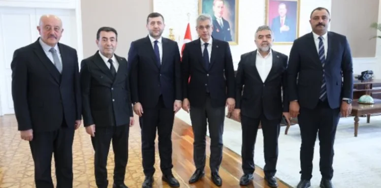 MHP HEYETİNDEN ANKARA’YA ÇIKARMA