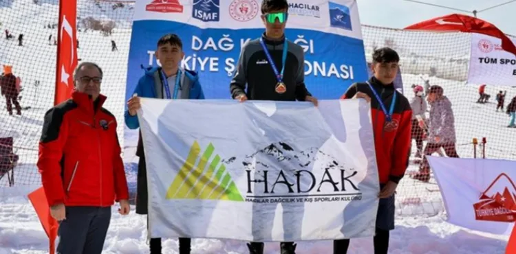 BAŞKAN ÖZDOĞAN: "HACILAR, KIŞ SPORLARINDA ZİRVEYE OYNUYOR"