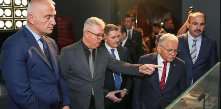 BAŞKAN BÜYÜKKILIÇ, MİLLET KÜTÜPHANESİ’NDE ANADOLU SELÇUKLULARI SERGİSİ’NİN AÇILIŞINA KATILDI