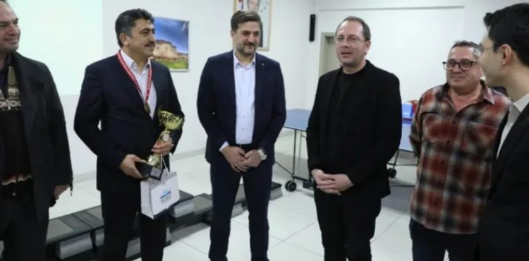 BÜYÜKŞEHİR’DEN SARIOĞALAN KAYMEK’TE KURUMLAR ARASI MASA TENİSİ VE DART TURNUVASI