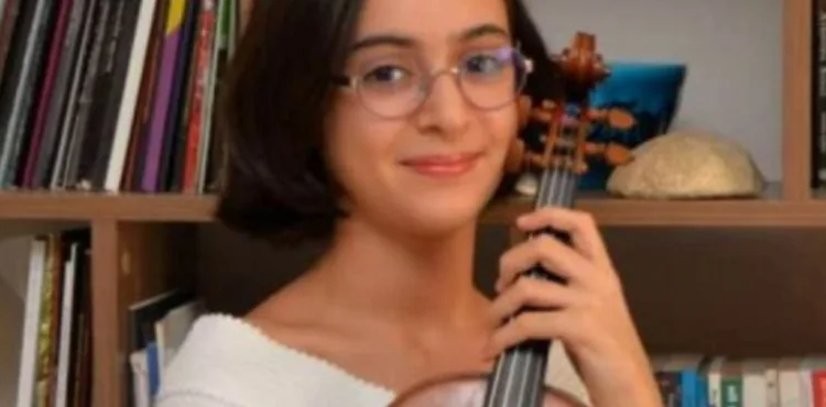 Ödüllü kemancı Laçin’in böbreği, 18 yıldır nakil bekleyen hastaya can oldu
