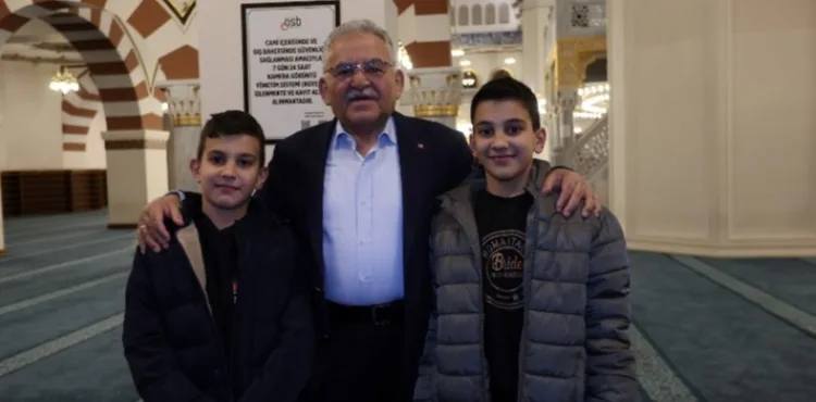 BAŞKAN BÜYÜKKILIÇ, RAMAZAN’IN İLK GÜNÜNDE HEMŞEHRİLERİ İLE BÜTÜNLEŞTİ