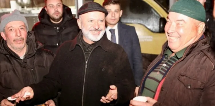 BAŞKAN ÇOLAKBAYRAKDAR, RAMAZAN’DA HER AKŞAM KOCASİNAN SAKİNLERİYLE BİRLİKTE