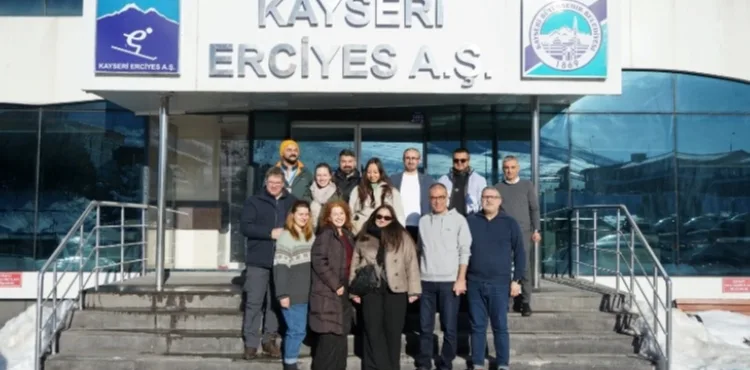AVRUPALI GAZETECİLERE “ERCİYES” SUNUMU
