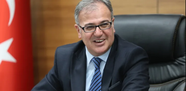 BAŞKAN ÖZDOĞAN: "TOPLUMUMUZUN MİMARI OLAN TÜM KADINLARIMIZA MİNNETTARIZ"