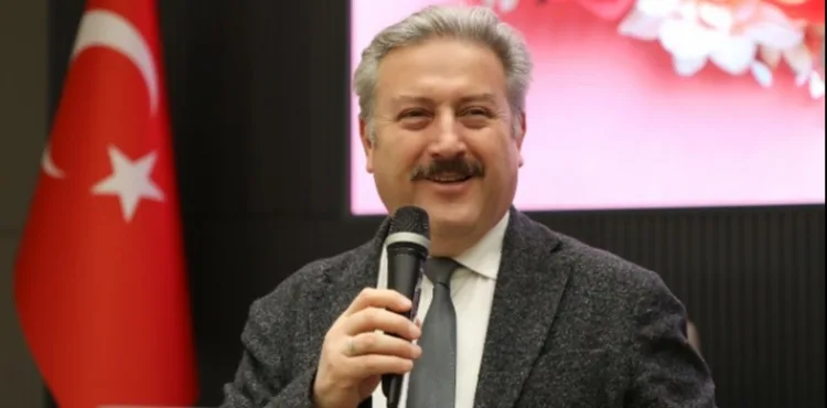 BAŞKAN PALANCIOĞLU, KADIN PERSONELİN 8 MART DÜNYA KADINLAR GÜNÜ’NÜ KUTLADI