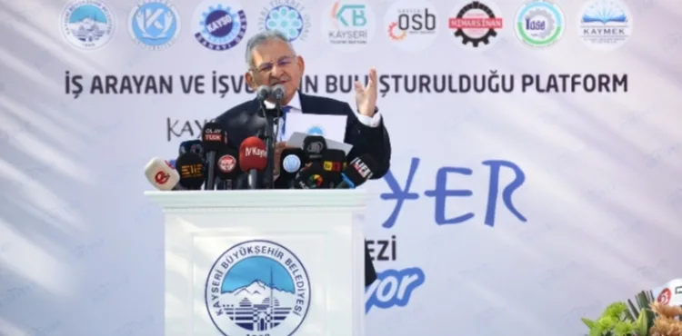 BÜYÜKŞEHİR’İN KAYSERİ KARİYER MERKEZİ, ŞUBAT AYINDA 222 KİŞİNİN İSTİHDAMINA ARACI OLDU